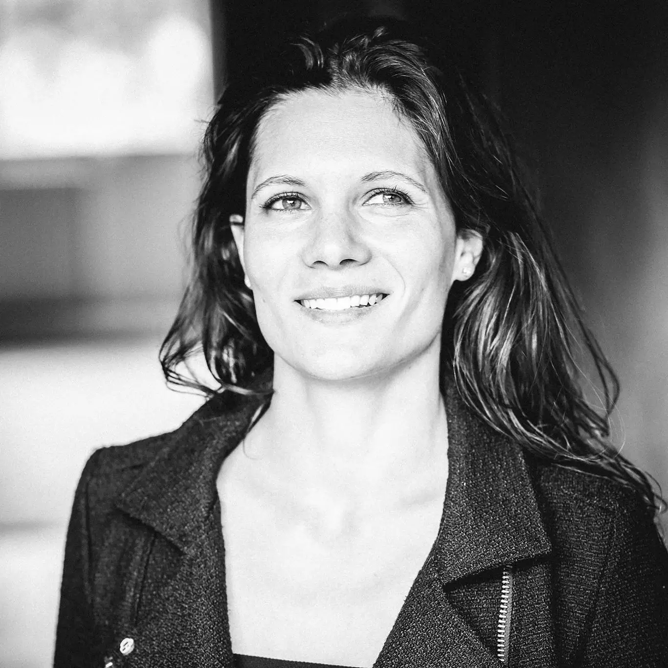 Comédienne de doublage voix off féminine